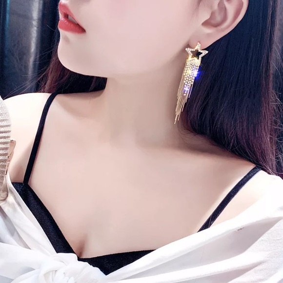 Gold Tone Rhinestone Star 🌟 Tassel Earrings - Picture 2 of 5